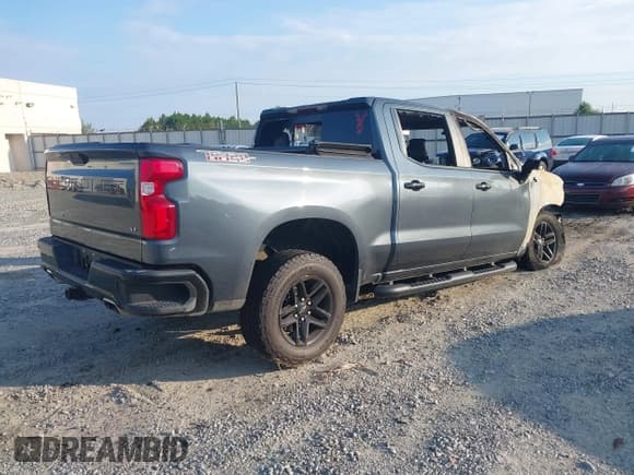 ✅ 2020 Chevrolet Silverado 1500 LT Trail Boss • VIN: 3GCPYFED8LG371011 • Lot: 42663339. Wystawiony na IAAI z przebiegiem Nie podano. Bezpłatny archiwum sprzedaży aukcyjnych z USA i szczegółowy raport historii pojazdu na DreamBid. Zdjęcie 4.