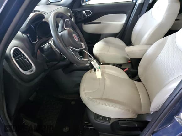 ✅ 2018 FIAT 500L Trekking • VIN: ZFBCFADH6JZ041511 • Лот: 64009925. Опубликован ранее на Copart с пробегом 48 651 миль. Бесплатный доступ к архиву аукционных продаж из США и подробный отчёт об истории автомобиля на DreamBid. Изображение 7.