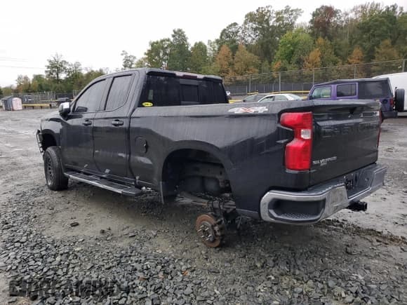 ✅ 2019 Chevrolet Silverado 1500 LT • VIN: 1GCRYDEK6KZ373138 • Lot: 84451935. Wystawiony na Copart z przebiegiem 76 846 mil. Bezpłatny archiwum sprzedaży aukcyjnych z USA i szczegółowy raport historii pojazdu na DreamBid. Zdjęcie 2.