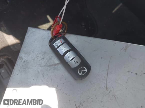 ✅ 2011 Mazda 3 S Grand Touring • VIN: JM1BL1W50B1469093 • Lot: 42560601. Listed on IAAI with 209,099 mi. Free auction sales archive from the USA and detailed vehicle history report at DreamBid. Image 11.