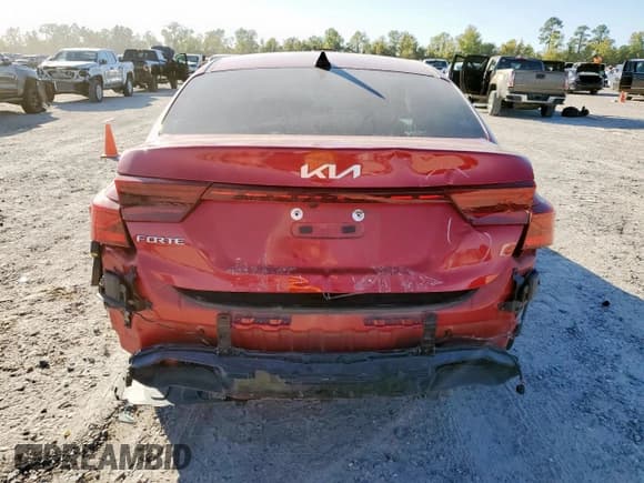 ✅ 2024 Kia Forte LXS • VIN: 3KPF24AD8RE776684 • Лот: 91707155. Опубликован ранее на Copart с пробегом 82 732 миль. Бесплатный доступ к архиву аукционных продаж из США и подробный отчёт об истории автомобиля на DreamBid. Изображение 6.