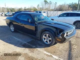 ✅ 2009 Dodge Challenger SE • VIN: 2B3LJ44V29H535946 • Lot: 41578134. Wystawiony na IAAI z przebiegiem 226 865 mil. Bezpłatny archiwum sprzedaży aukcyjnych z USA i szczegółowy raport historii pojazdu na DreamBid. Zdjęcie 1.