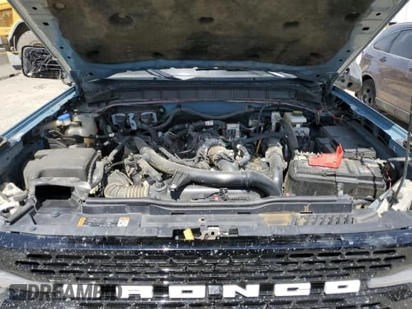 ✅ 2023 Ford Bronco • VIN: 1FMEE5DP0PLB83500 • Lot: 54124945. Wystawiony na Copart z przebiegiem 42 661 mil. Bezpłatny archiwum sprzedaży aukcyjnych z USA i szczegółowy raport historii pojazdu na DreamBid. Zdjęcie 12.