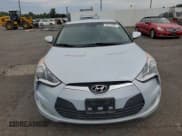 ✅ 2015 Hyundai Veloster • VIN: KMHTC6AD1FU223203 • Lot: 66915605. Wystawiony na Copart z przebiegiem 118 931 mil. Bezpłatny archiwum sprzedaży aukcyjnych z USA i szczegółowy raport historii pojazdu na DreamBid. Zdjęcie 5.