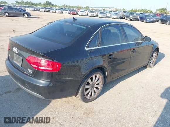 ✅ 2011 Audi A4 Premium Plus • VIN: WAUFFAFLXBN047510 • Лот: 42910363. Опубликован ранее на IAAI с пробегом 151 240 миль. Бесплатный доступ к архиву аукционных продаж из США и подробный отчёт об истории автомобиля на DreamBid. Изображение 4.
