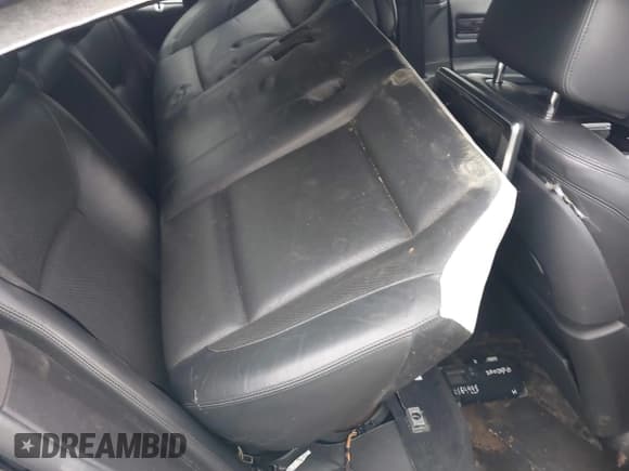 ✅ 2015 BMW 7 Series 750i xDrive • VIN: WBAYB6C57FD965802 • Lot: 40588698. Listed on IAAI with Not provided. Free auction sales archive from the USA and detailed vehicle history report at DreamBid. Image 8.