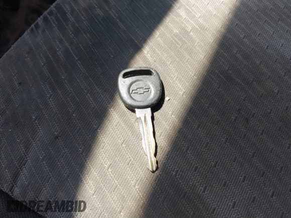 ✅ 2007 Chevrolet Silverado 2500HD Work Truck • VIN: 1GCHK29K57E524691 • Лот: 42817824. Опубликован ранее на IAAI с пробегом 240 919 миль. Бесплатный доступ к архиву аукционных продаж из США и подробный отчёт об истории автомобиля на DreamBid. Изображение 11.