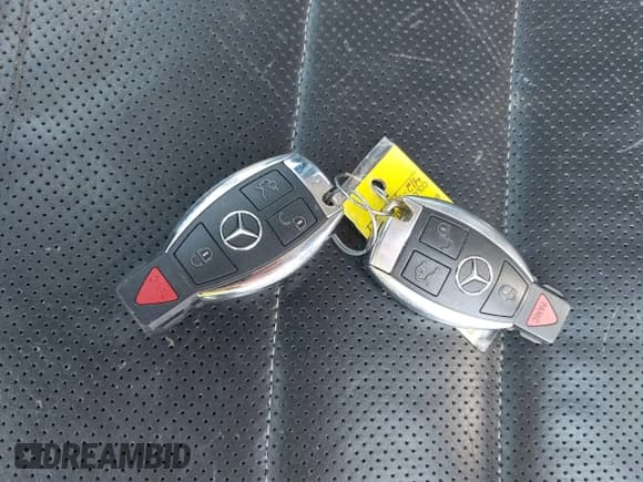 ✅ 2011 Mercedes-Benz E 350 • VIN: WDDKK5GF0BF092338 • Лот: 42559005. Опубликован ранее на IAAI с пробегом 122 205 миль. Бесплатный доступ к архиву аукционных продаж из США и подробный отчёт об истории автомобиля на DreamBid. Изображение 11.