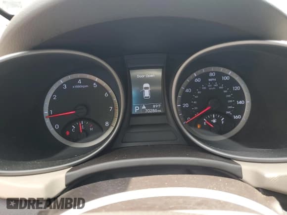 ✅ 2016 Hyundai Santa Fe • VIN: 5XYZUDLB2GG337273 • Лот: 63178194. Опубликован ранее на Copart с пробегом 70 286 миль. Бесплатный доступ к архиву аукционных продаж из США и подробный отчёт об истории автомобиля на DreamBid. Изображение 9.