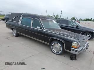 ✅ 1989 Cadillac Brougham • VIN: 1G6DW51Y6KR730868 • Лот: 42315431. Опубликован ранее на IAAI с пробегом 90 027 миль. Бесплатный доступ к архиву аукционных продаж из США и подробный отчёт об истории автомобиля на DreamBid. Изображение 1.