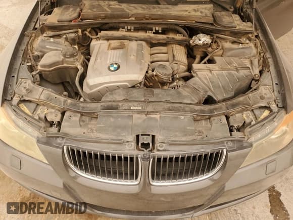 ✅ 2006 BMW 3 Series 330i • VIN: WBAVB33526KS32828 • Lot: 48359995. Listed on Copart with 121,936 mi. Free auction sales archive from the USA and detailed vehicle history report at DreamBid. Image 11.