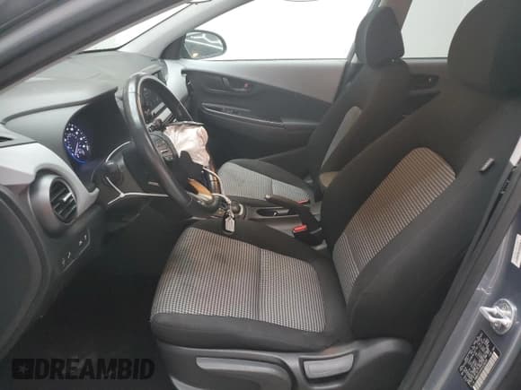 ✅ 2019 Hyundai Kona SEL • VIN: KM8K2CAA4KU228005 • Лот: 64163424. Опубликован ранее на Copart с пробегом 64 796 миль. Бесплатный доступ к архиву аукционных продаж из США и подробный отчёт об истории автомобиля на DreamBid. Изображение 7.