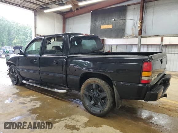 ✅ 2006 GMC Sierra Denali • VIN: 2GTEK63N061214588 • Lot: 66483814. Wystawiony na Copart z przebiegiem Nie podano. Bezpłatny archiwum sprzedaży aukcyjnych z USA i szczegółowy raport historii pojazdu na DreamBid. Zdjęcie 2.