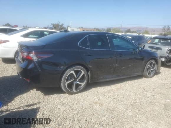 2022 Toyota Camry Hybrid SE with VIN 4T1G31AK8NU580993, listed as a Copart auction lot 81641015 with 138,818 mi miles and Salvage title. Bid and sale history available at DreamBid. Image 3.