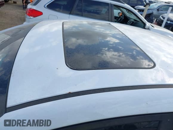 ✅ 2018 Hyundai Elantra Sport • VIN: KMHD04LB3JU456943 • Lot: 43374044. Listed on IAAI with 146,684 mi. Free auction sales archive from the USA and detailed vehicle history report at DreamBid. Image 6.