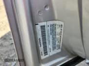 ✅ 1998 Volvo S70 • VIN: YV1LS5587W1489643 • Лот: 92950075. Опубликован ранее на Copart с пробегом Не указан. Бесплатный доступ к архиву аукционных продаж из США и подробный отчёт об истории автомобиля на DreamBid. Изображение 12.