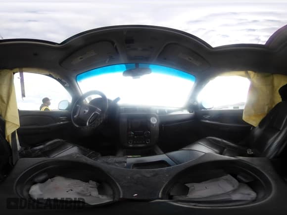 ✅ 2007 Chevrolet Avalanche LTZ • VIN: 3GNFK12357G286474 • Лот: 42110263. Опубликован ранее на IAAI с пробегом 282 901 миль. Бесплатный доступ к архиву аукционных продаж из США и подробный отчёт об истории автомобиля на DreamBid. Изображение 18.