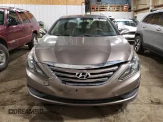 ✅ 2014 Hyundai Sonata GLS • VIN: 5NPEB4AC9EH932823 • Lot: 64281064. Listed on Copart with 91,136 mi. Free auction sales archive from the USA and detailed vehicle history report at DreamBid. Image 5.