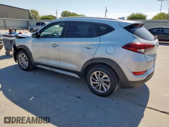 2017 Hyundai Tucson SE Plus z VIN KM8J33A40HU479700, wystawiony jako Copart lot #85646845 z przebiegiem 132 260 mil mil oraz Szkoda całkowita • Salvage title. Historia ofert i sprzedaży dostępna na DreamBid. Obrazek 2.