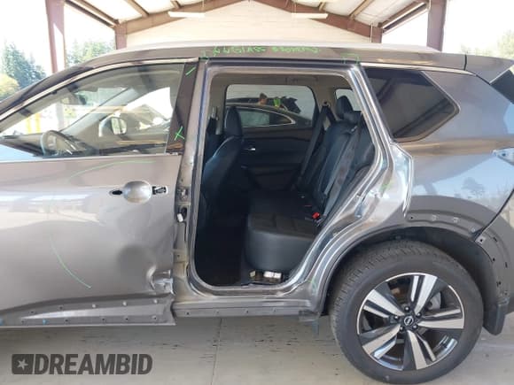 ✅ 2023 Nissan Rogue SL • VIN: JN8BT3CB8PW463076 • Лот: 42809642. Опубликован ранее на IAAI с пробегом 60 559 миль. Бесплатный доступ к архиву аукционных продаж из США и подробный отчёт об истории автомобиля на DreamBid. Изображение 6.