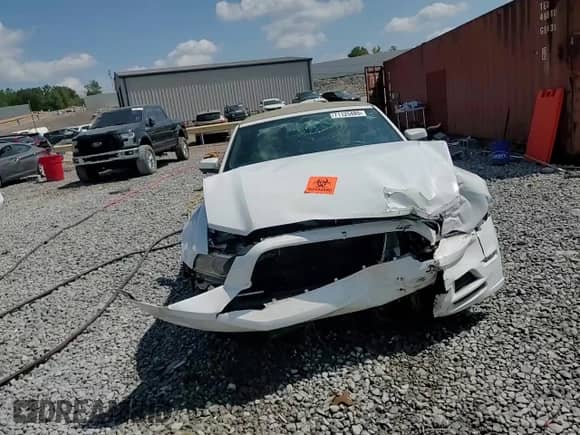 2014 Ford Mustang V6 с VIN 1ZVBP8EM8E5273502, выставлен на аукционе Copart как лот 71125485 с пробегом Не указан миль и Списание • Salvage title. История ставок и продаж доступна на DreamBid. Изображение 13.