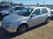 ✅ 2003 Volkswagen Golf GL • VIN: 9BWFK61JX34012903 • Lot: 41733949. Wystawiony na IAAI z przebiegiem 178 500 mil. Bezpłatny archiwum sprzedaży aukcyjnych z USA i szczegółowy raport historii pojazdu na DreamBid. Zdjęcie 2.