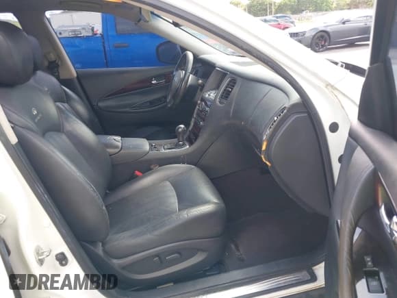 ✅ 2011 Infiniti EX Journey • VIN: JN1AJ0HP4BM800222 • Lot: 43523214. Listed on IAAI with 180,806 mi. Free auction sales archive from the USA and detailed vehicle history report at DreamBid. Image 5.