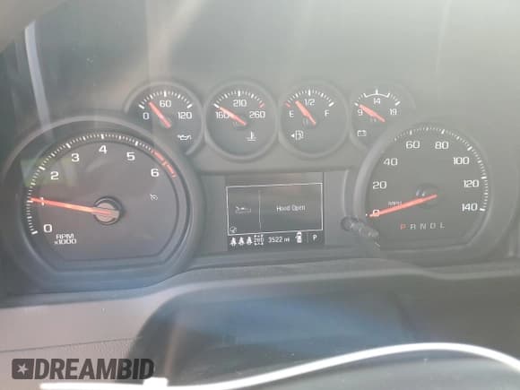 ✅ 2025 Chevrolet Silverado 2500HD Custom • VIN: 2GC4KME72S1133391 • Lot: 59911755. Wystawiony na Copart z przebiegiem 3 522 mil. Bezpłatny archiwum sprzedaży aukcyjnych z USA i szczegółowy raport historii pojazdu na DreamBid. Zdjęcie 9.