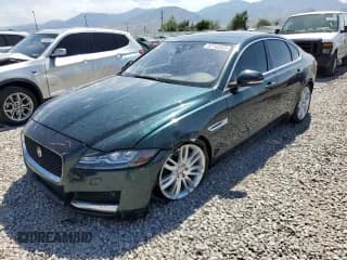 ✅ 2017 Jaguar XF 20d Prestige • VIN: SAJBK4BN2HCY45611 • Лот: 57742523. Опубликован ранее на Copart с пробегом 85 038 миль. Бесплатный доступ к архиву аукционных продаж из США и подробный отчёт об истории автомобиля на DreamBid. Изображение 1.
