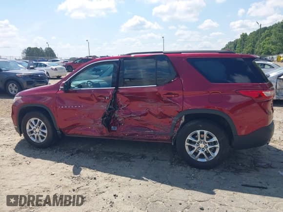 ✅ 2021 Chevrolet Traverse LT Cloth • VIN: 1GNERGKW0MJ156455 • Lot: 42593960. Listed on IAAI with 81,675 mi. Free auction sales archive from the USA and detailed vehicle history report at DreamBid. Image 14.