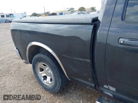 ✅ 2010 Dodge 1500 ST • VIN: 3D7JB1EK8AG105144 • Lot: 42180506. Wystawiony na IAAI z przebiegiem 235 126 mil. Bezpłatny archiwum sprzedaży aukcyjnych z USA i szczegółowy raport historii pojazdu na DreamBid. Zdjęcie 6.