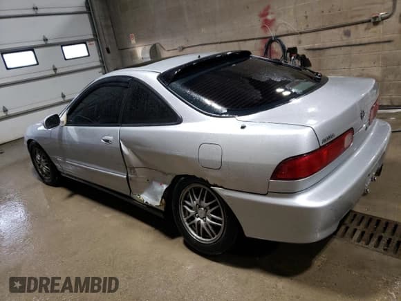 ✅ 2001 Acura Integra LS • VIN: JH4DC43561S000502 • Лот: 42435615. Опубликован ранее на Copart с пробегом 214 382 миль. Бесплатный доступ к архиву аукционных продаж из США и подробный отчёт об истории автомобиля на DreamBid. Изображение 2.