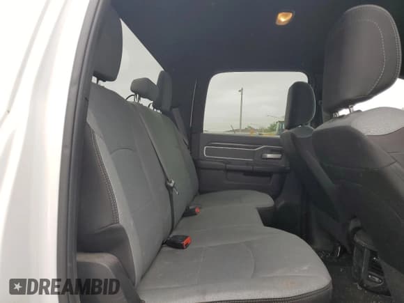 ✅ 2022 Ram 2500 Big Horn • VIN: 3C6UR5DJ0NG182445 • Лот: 59940205. Опубликован ранее на Copart с пробегом 91 080 миль. Бесплатный доступ к архиву аукционных продаж из США и подробный отчёт об истории автомобиля на DreamBid. Изображение 10.