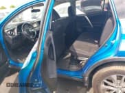 ✅ 2016 Toyota RAV4 XLE • VIN: JTMRJREV8GD001932 • Lot: 43243102. Wystawiony na IAAI z przebiegiem 105 918 mil. Bezpłatny archiwum sprzedaży aukcyjnych z USA i szczegółowy raport historii pojazdu na DreamBid. Zdjęcie 8.