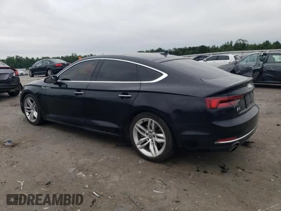 ✅ 2019 Audi A5 Sportback Premium • VIN: WAUANCF56KA063852 • Lot: 69201505. Wystawiony na Copart z przebiegiem 174 298 mil. Bezpłatny archiwum sprzedaży aukcyjnych z USA i szczegółowy raport historii pojazdu na DreamBid. Zdjęcie 2.