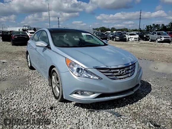 ✅ 2012 Hyundai Sonata Limited • VIN: 5NPEC4ACXCH500400 • Lot: 74188214. Listed on Copart with 149,117 mi. Free auction sales archive from the USA and detailed vehicle history report at DreamBid. Image 10.