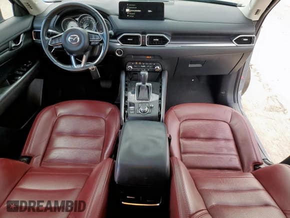 ✅ 2022 Mazda CX-5 S Carbon Edition • VIN: JM3KFBCM8N0564818 • Lot: 63831105. Wystawiony na Copart z przebiegiem 80 815 mil. Bezpłatny archiwum sprzedaży aukcyjnych z USA i szczegółowy raport historii pojazdu na DreamBid. Zdjęcie 8.