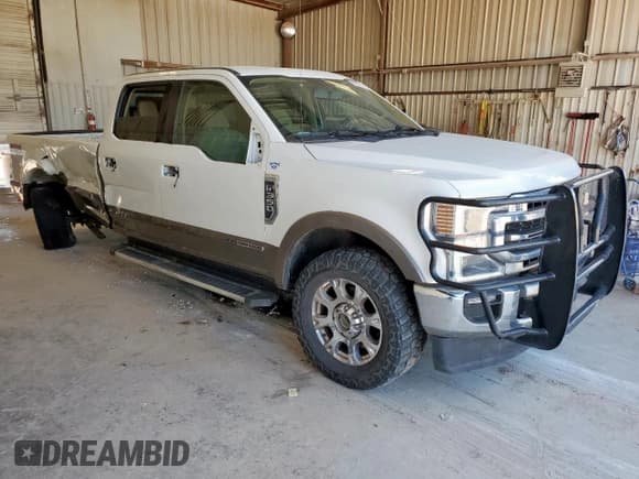 ✅ 2021 Ford F-350 XL • VIN: 1FT8W3BT6MED13900 • Lot: 80109645. Wystawiony na Copart z przebiegiem 126 663 mil. Bezpłatny archiwum sprzedaży aukcyjnych z USA i szczegółowy raport historii pojazdu na DreamBid. Zdjęcie 4.
