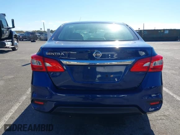 ✅ 2019 Nissan Sentra S • VIN: 3N1AB7AP0KY304170 • Lot: 43384524. Listed on IAAI with 140,776 mi. Free auction sales archive from the USA and detailed vehicle history report at DreamBid. Image 16.