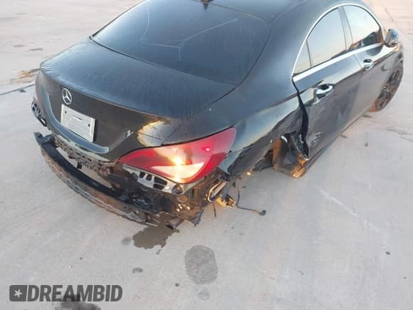 ✅ 2019 Mercedes-Benz CLA 250 • VIN: WDDSJ4EB6KN714623 • Лот: 43362106. Опубликован ранее на IAAI с пробегом 50 656 миль. Бесплатный доступ к архиву аукционных продаж из США и подробный отчёт об истории автомобиля на DreamBid. Изображение 6.