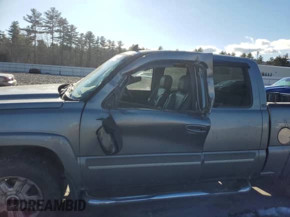 2006 Chevrolet Silverado 1500 LT2 с VIN 1GCEK19T26Z236186, выставлен на аукционе Copart как лот 82174314 с пробегом 209 788 миль миль и Списание • Salvage title. История ставок и продаж доступна на DreamBid. Изображение 7.