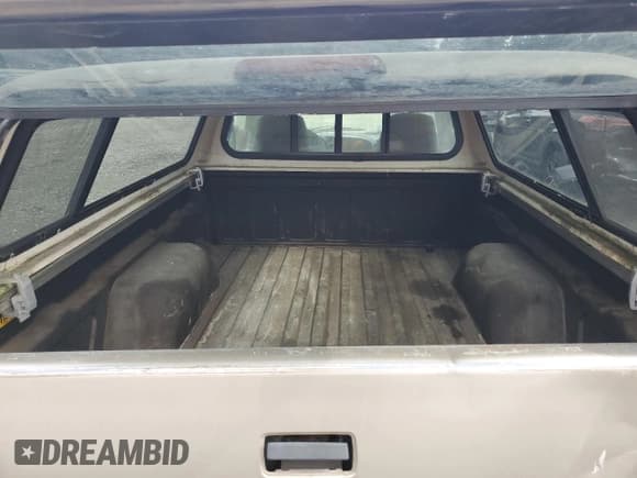 ✅ 2001 Chevrolet S-10 • VIN: 1GCCS145018113615 • Лот: 49305915. Опубликован ранее на Copart с пробегом 198 713 миль. Бесплатный доступ к архиву аукционных продаж из США и подробный отчёт об истории автомобиля на DreamBid. Изображение 10.