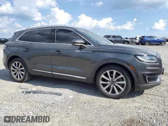 ✅ 2019 Lincoln Nautilus Select • VIN: 2LMPJ6K96KBL22685 • Lot: 62642405. Wystawiony na Copart z przebiegiem 105 935 mil. Bezpłatny archiwum sprzedaży aukcyjnych z USA i szczegółowy raport historii pojazdu na DreamBid. Zdjęcie 4.