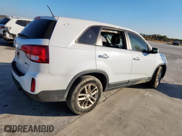 ✅ 2014 Kia Sorento LX • VIN: 5XYKT3A66EG465842 • Lot: 93098945. Listed on Copart with 249,538 mi. Free auction sales archive from the USA and detailed vehicle history report at DreamBid. Image 3.