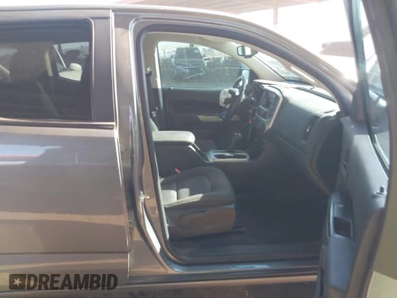 ✅ 2021 Chevrolet Colorado 4WD LT • VIN: 1GCGTCEN7M1232817 • Lot: 43670578. Listed on IAAI with 48,039 mi. Free auction sales archive from the USA and detailed vehicle history report at DreamBid. Image 5.