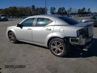 ✅ 2011 Dodge Avenger Heat • VIN: 1B3BD1FG6BN541455 • Лот: 81155264. Опубликован ранее на Copart с пробегом 143 592 миль. Бесплатный доступ к архиву аукционных продаж из США и подробный отчёт об истории автомобиля на DreamBid. Изображение 2.