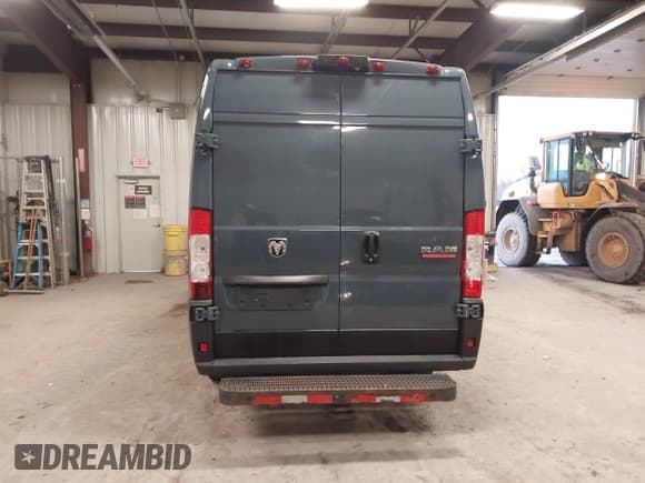 ✅ 2020 Ram ProMaster Cargo • VIN: 3C6URVJG9LE128952 • Lot: 43751086. Listed on IAAI with 59,621 mi. Free auction sales archive from the USA and detailed vehicle history report at DreamBid. Image 16.