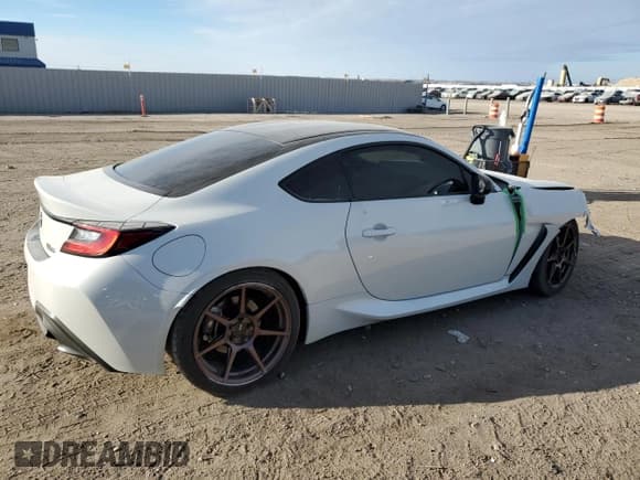 ✅ 2022 Toyota 86 • VIN: JF1ZNBB11N9755502 • Lot: 84545344. Listed on Copart with 25,502 mi. Free auction sales archive from the USA and detailed vehicle history report at DreamBid. Image 3.