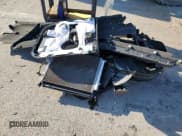 ✅ 2020 Hyundai Santa Fe Limited • VIN: 5NMS5CAA5LH281073 • Lot: 70703973. Wystawiony na Copart z przebiegiem 26 972 mil. Bezpłatny archiwum sprzedaży aukcyjnych z USA i szczegółowy raport historii pojazdu na DreamBid. Zdjęcie 13.