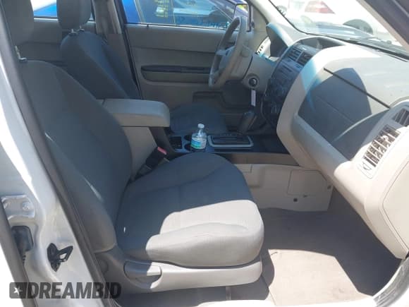 ✅ 2008 Ford Escape XLS • VIN: 1FMCU02Z18KD39486 • Lot: 42311893. Listed on IAAI with 145,210 mi. Free auction sales archive from the USA and detailed vehicle history report at DreamBid. Image 5.